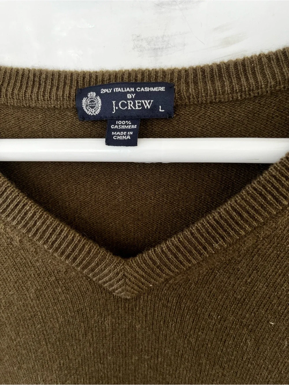 Cashmere old money preppy knit J. Crew Men's V-Neck Sweater in Olive